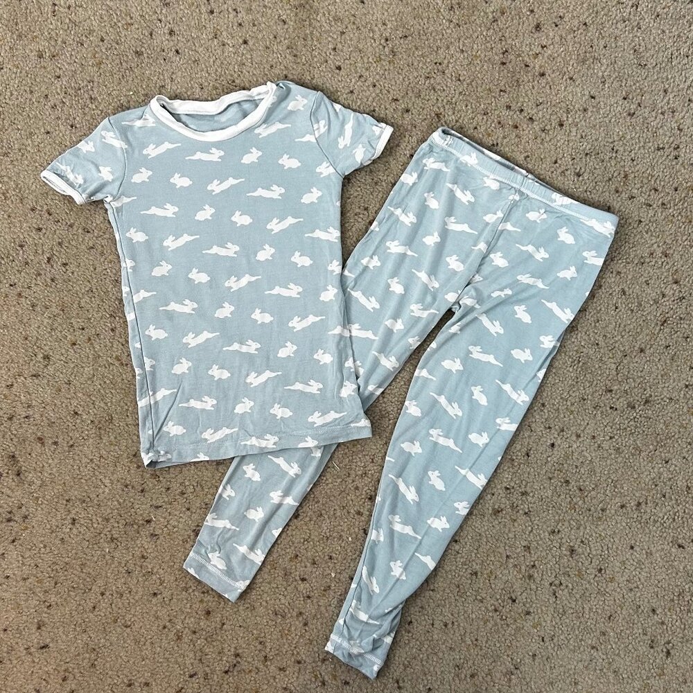 KicKee Kids Blue & White‎ Bunnies 2 Piece Pajama Set Size 4T Boy Girl